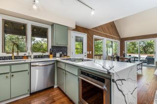 Fox Wood Path Getaway - Galena - 9