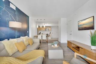 MODERN Resort Modern apartment 2 BR 2 BR POOL - Hallandale Beach - 1