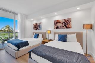 Modern Resort with Balcony - Near Beach - Pool - Hallandale Beach - 3