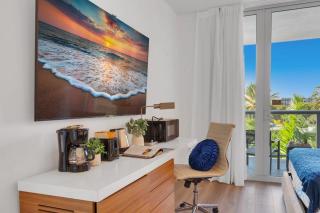 Modern Resort with Balcony - Near Beach - Pool - Hallandale Beach - 7