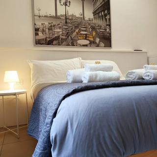 Piccole suite di charme - Torino - 9