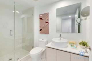 Balcony - Pool - Near Beach - Gym - Hallandale Beach - 8