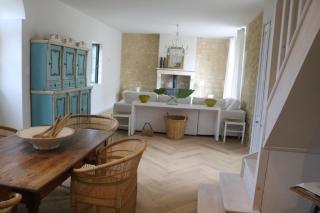 The Old Stables - Saint-Jean-dʼAngély - 5