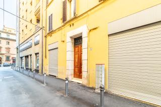Spacious Apt with Kitchenette, Near Piazza Maggiore - Bolonia - 5