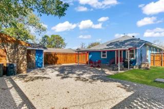 Stockyards-3/4 mile away!-Sleeps 8-Americana House - 2