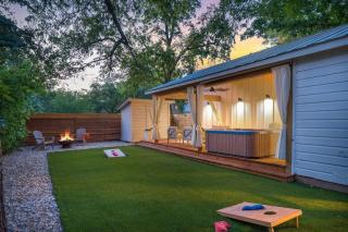 La Belle Vie lovely suite with hot tub & firepit - 7