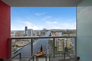 Upper studio with Balcony - Pool - Gym - Hallandale Beach - 9