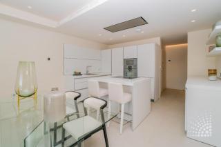 Lujoso apartamento en 1ª Línea - Estepona - 1