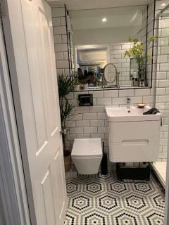 Windsor Royal Retreat Luxury 1BED Apartment - 5