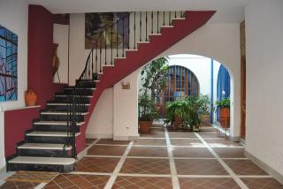 Patio de la Escalera - 0