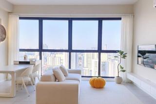 Bathtub with Seaview, 8pax, Urban Suites - 5km to Komtar - George Town - 8