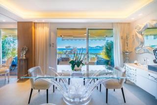 Somptuous 3 bedroom with sea-view on the Croisette - 2