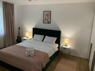 Iris Apartment - Piatra Neamţ - 1