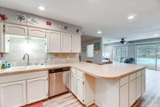 4 Mi to Beach Gem with Private Pool in Rockport - Rockport - 2