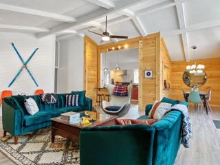 Chestnut Tree Lodge - Modern Wooded Escape - Jim Thorpe - 2