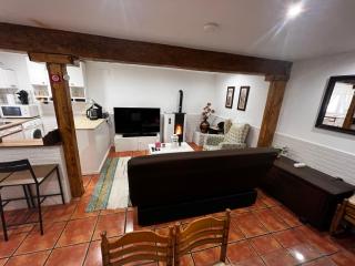 Cozy Apartment In Rural Village - Barruelo de Santullán - 2