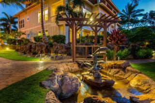 Elegant Poolside Penthouse w Private Elevator - Koloa - 3