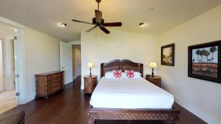 Elegant Poolside Penthouse w Private Elevator - Koloa - 1