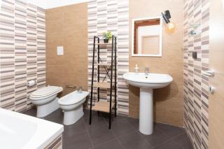 Oasi con vista mare con parcheggio gratuito - 2