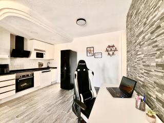 Apartamento de lujo con piscina y vistas al mar en Torrevieja - Torrevieja - 3