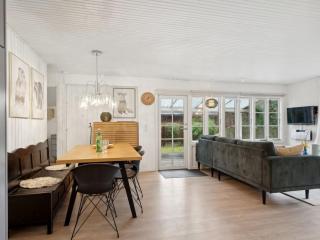 Holiday Home Astrid - 875m from the sea by Interhome - Hals - 7