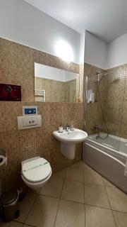 COLETTE Studio BelleView - 1
