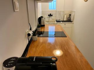 Exarcheia Urban Studio Apartment - Atene - 5