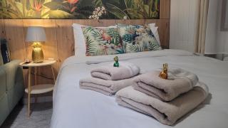 Free Parking, 40 meters from the beach, WI-FI, AC - 7