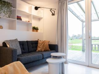 Chalet in Friesland near Alde Feanen Park - 3