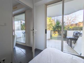 Les pieds dans le sable de la Plage Benoît - T2 - 5