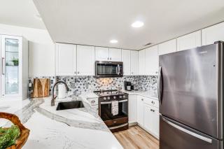 Regatta Bay Condo with Balcony and Water Views! - Four Seasons - 3