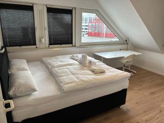 Ferienhaus mit Privatparkplatz, Terrasse und Stadtnähe - Brema - 6