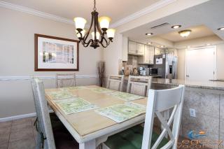 SLT 2052-Beachfront-Close To Everything in Destin! - Destin - 4