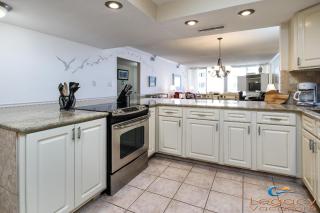 SLT 2052-Beachfront-Close To Everything in Destin! - Destin - 1