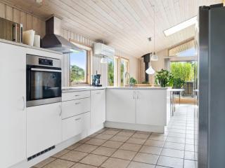 Holiday Home Dagna - 400m from the sea by Interhome - Rødby - 1