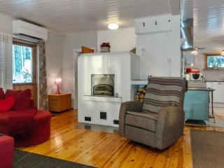 Holiday Home Mokko-mökki by Interhome - Kierinki - 4
