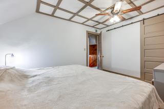 Clear Lake Vacation Rental Walk to City Beach! - Clear Lake - 2