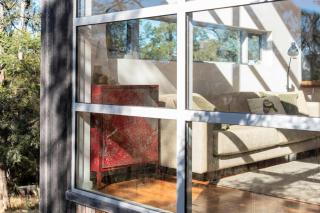 Mr Wooden Box Bush Retreat 5 minutes from the CBD - 1