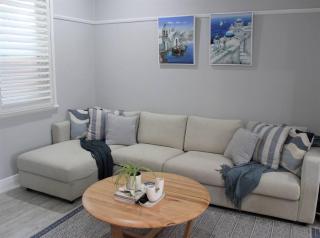 Coastal Vibes 3 Bedrooms house - Minmi - 3