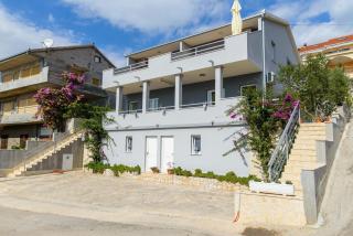 Apartments by the sea Mavarstica, Ciovo - 20161 - Trogir - 0