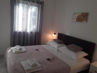 Apartments by the sea Zecevo Rtic, Rogoznica - 22560 - Rogoznica - 2