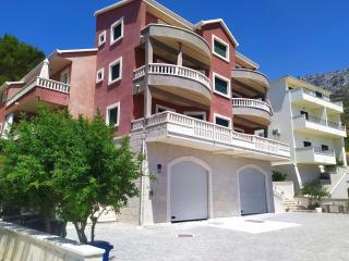 Apartments with a parking space Duce, Omis - 22598 - Omiš - 0