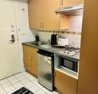 Studio Apartment in Melbourne CBD - 8