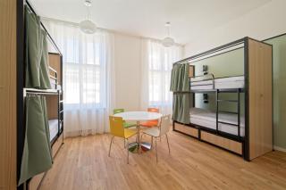 Luma Terra Prague Hostel - Prague - 4