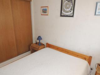 Royan : T2 cosy avec terrasse, proche plage et commerces, parking privé - FR-1-71-63 - Royan - 2