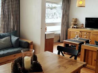 À Prapoutel : 2 pièces cabine, pied des pistes, balcon, 4ème étage - FR-1-771-60 - Les Adrets - 8