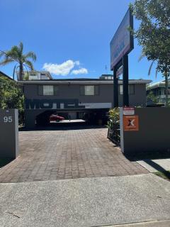 Gold Coast Airport Motel - Only 300 Meters To Airport Terminal - Gold Coast - 0