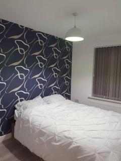 3 Bedroom home for contractors and Commuters ONLY - Dinnington - 2