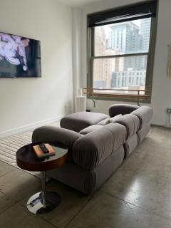 Historic Downtown LA Loft - Urban Charm - 9