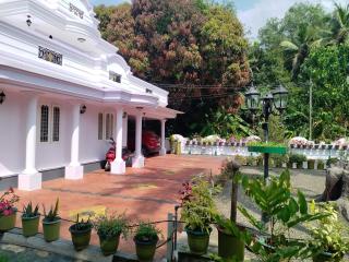 COZY Homes - Nedumbassery - 1